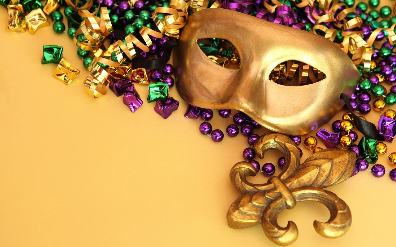 Glitter Ball Mask