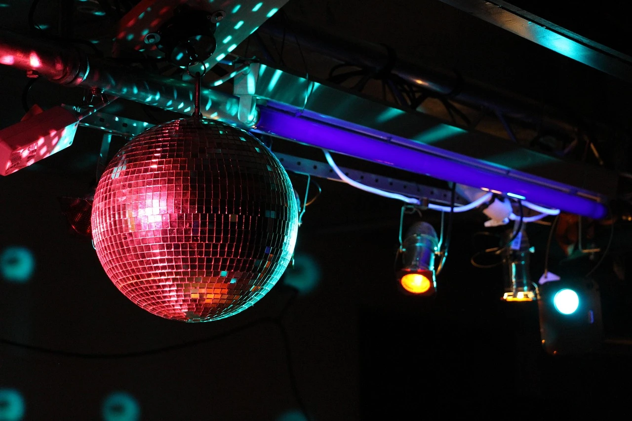 Disco Ball with Beam Lamp